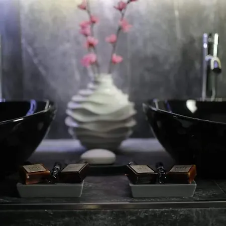 Nonna Mariuccia * 马扎拉德尔瓦洛